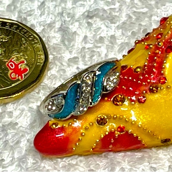 🦋Cute silver plate ring with rhinestone and inlay opal look/costume NWOT - Picture 3 of 10